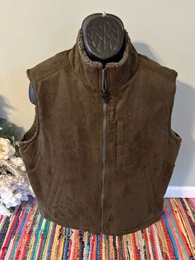 NEW Rainforest Edgewood Fleece Lined Faux Suede Vest Jacket Outdoor Hike Large
